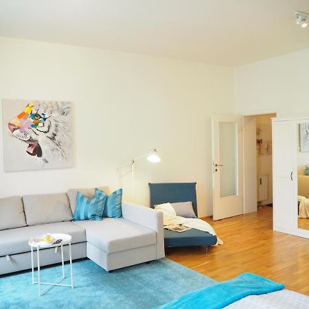 Apstay City Residence Apartments ǀ Free Parking & Self Check-In Graz Esterno foto