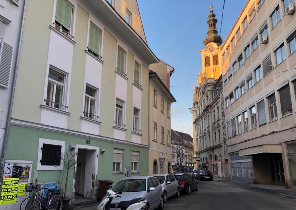 Apstay City Residence Apartments ǀ Free Parking & Self Check-In Graz Esterno foto