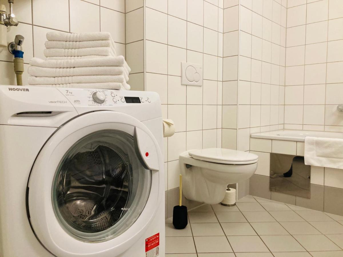Apstay City Residence Apartments ǀ Free Parking & Self Check-In Graz Esterno foto