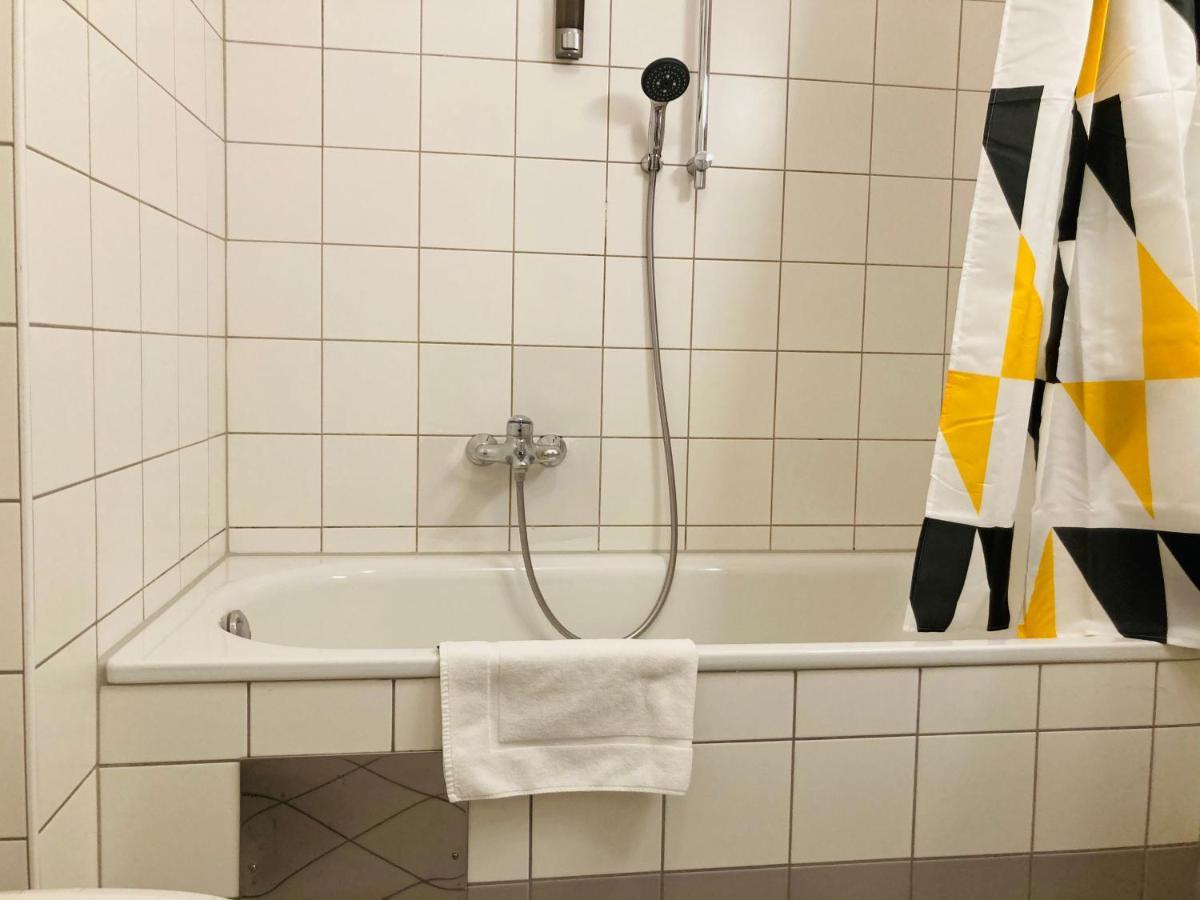 Apstay City Residence Apartments ǀ Free Parking & Self Check-In Graz Esterno foto
