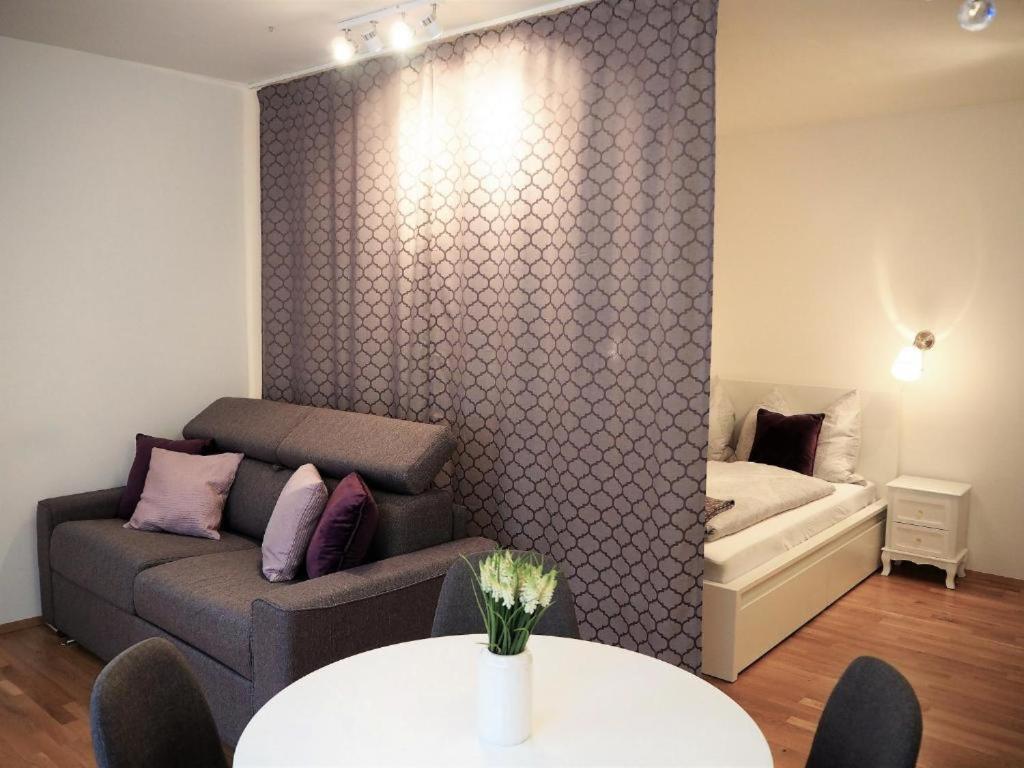 Apstay City Residence Apartments ǀ Free Parking & Self Check-In Graz Esterno foto